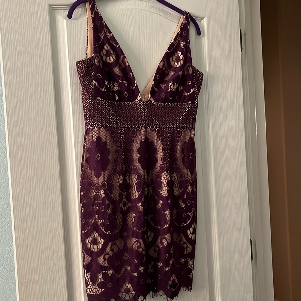 Women’s lace cocktail dress, wine lace, size M